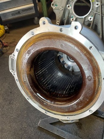 Wasserschaden am Tesla-Antrieb (Mercedes 250 e)