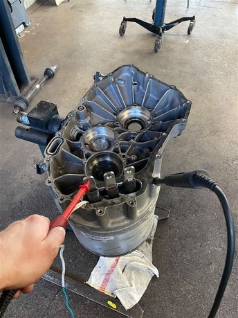 Wasserschaden am Tesla-Antrieb (Mercedes 250 e)